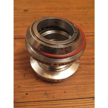 WTB Momentum Grease Guard Headset 1-1/8&#034; Silver Threadless