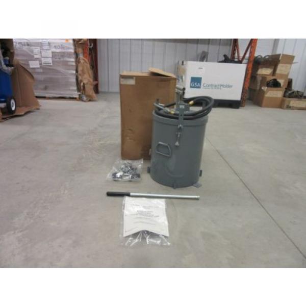 FEDERAL STANDARD MILITARY LUBRICATION GREASE PUMP BUCKET TUB SHOP CONTAINER #1 image